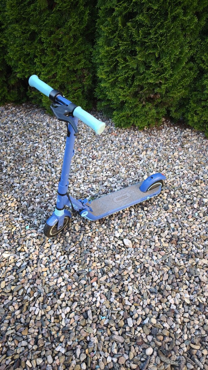 Ninebot eKickScooter ZING E8