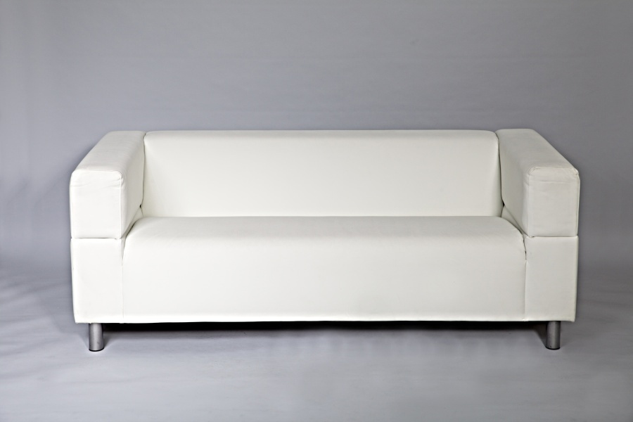 Sedačka KLIPPAN bílá, dvojsedačka