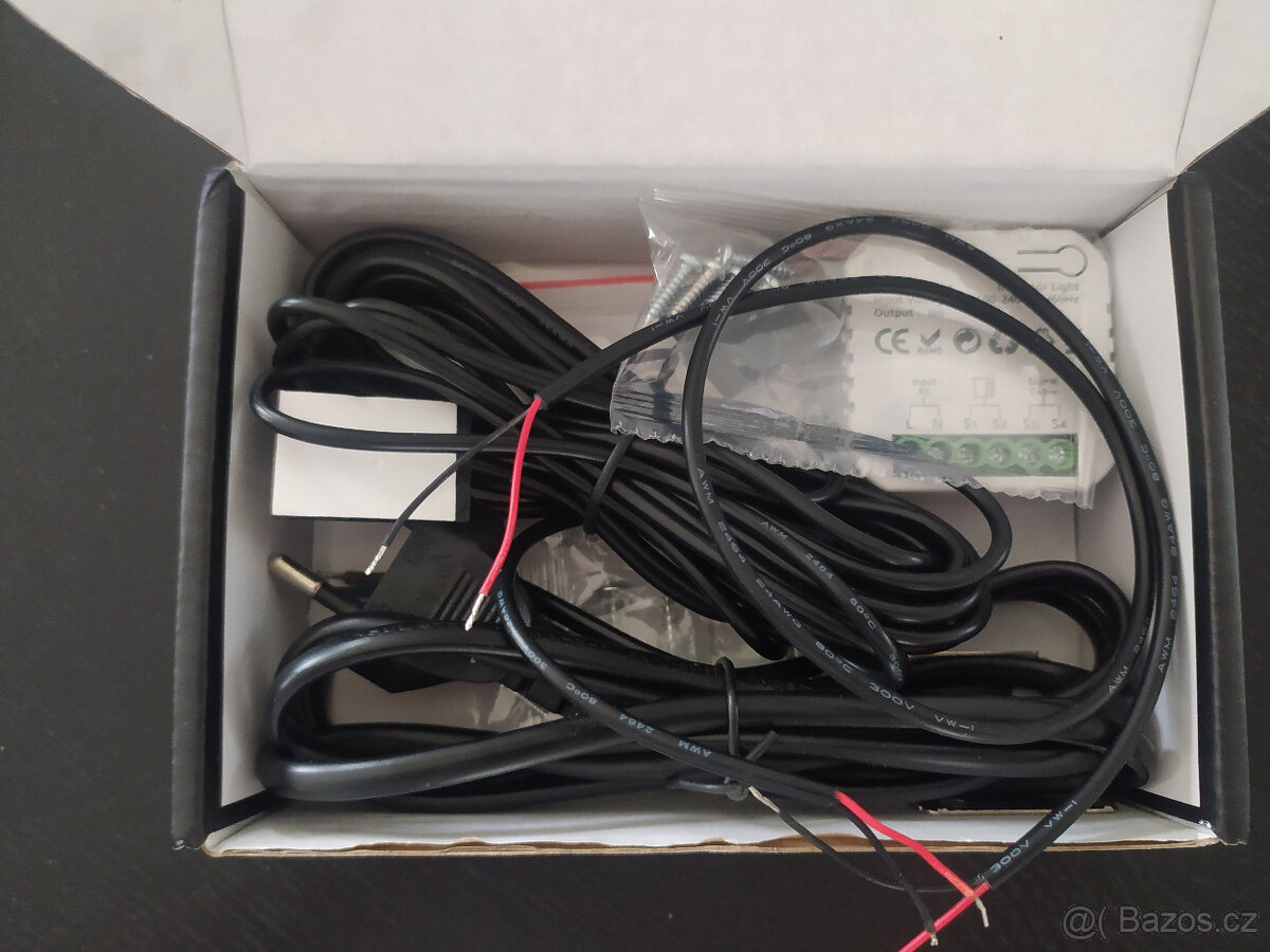 Tuya Zigbee ovladač garážových vrat