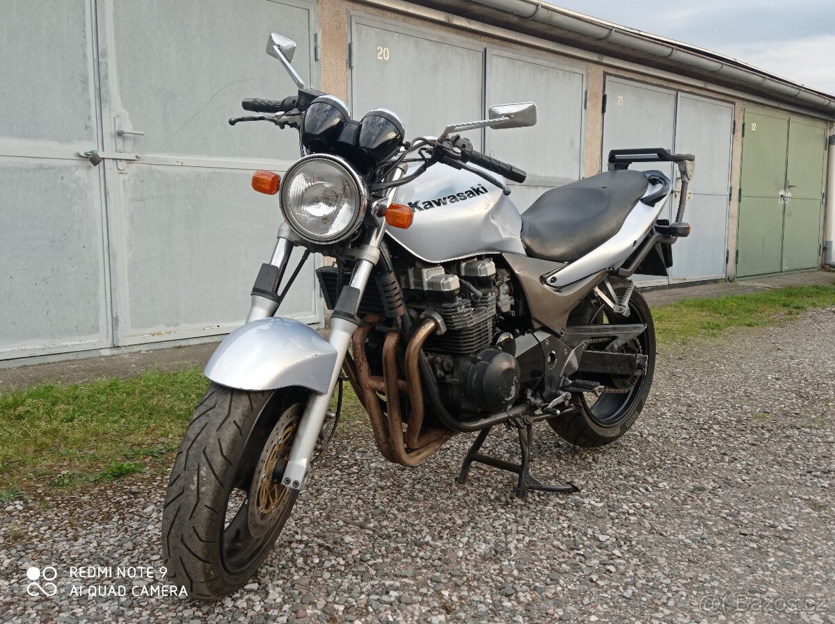 Kawasaki ZR7