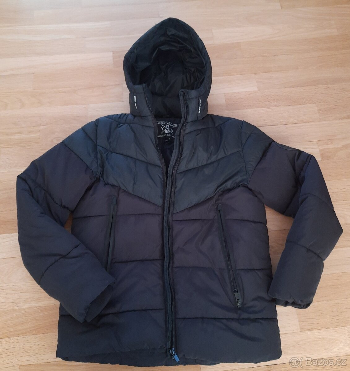 Chlapecká zimní teplá prošívaná bunda s kapucí C&A vel. 158