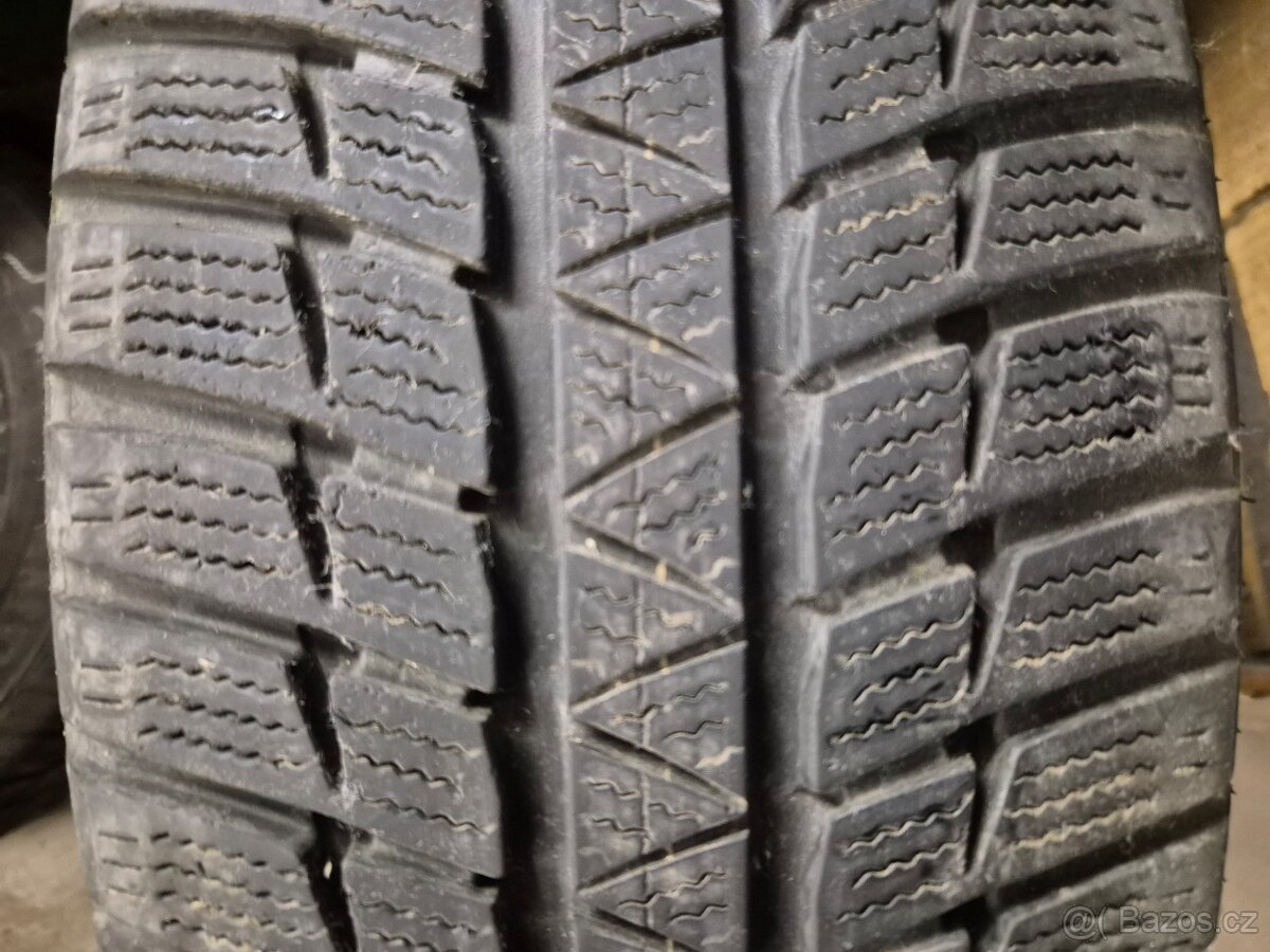 215/65 R16 FALKEN (5,5mm) č.16031/b6