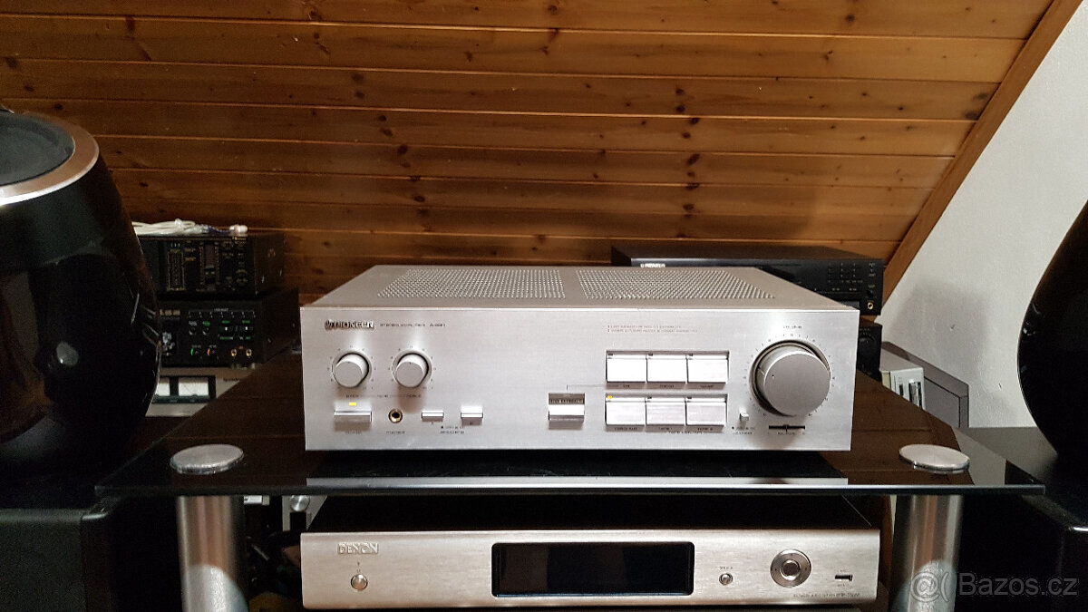 Pioneer A-331 Stereo zesilovač