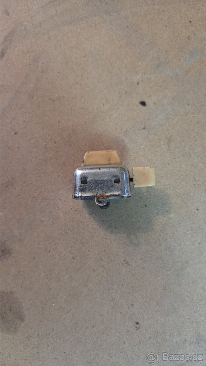 Stadion S22 přepínač světel