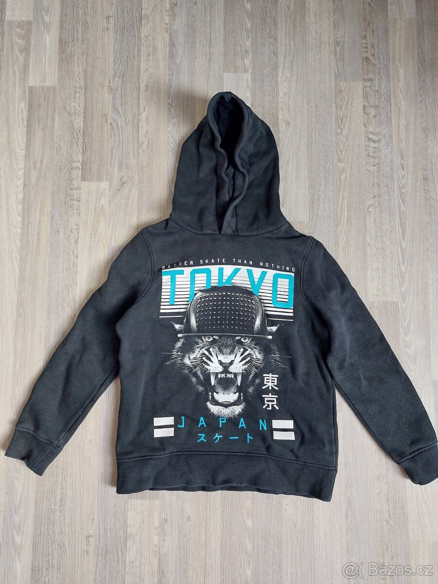 Chlapecká mikina vel. 134/140