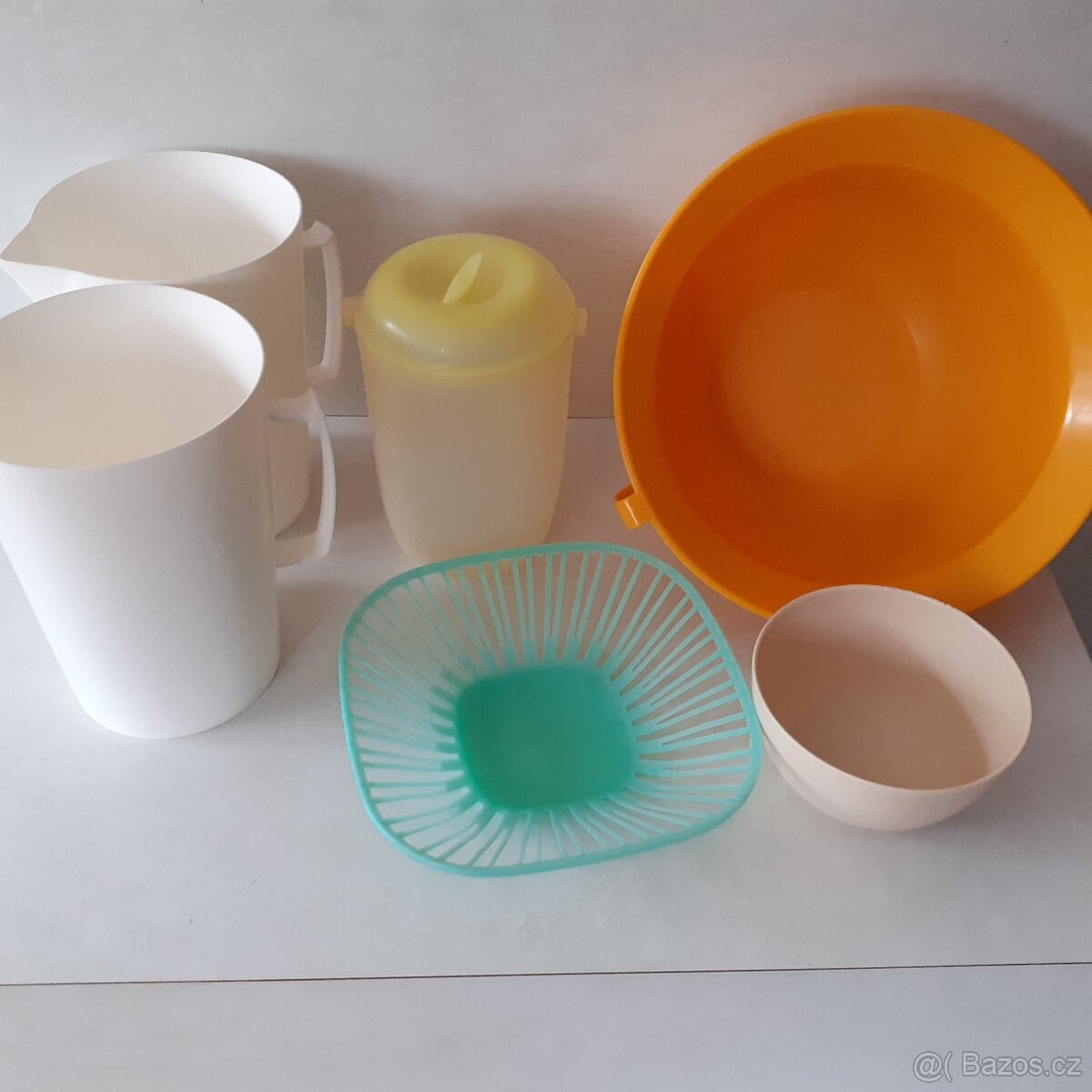 retro kuchyňské nádobí - plast