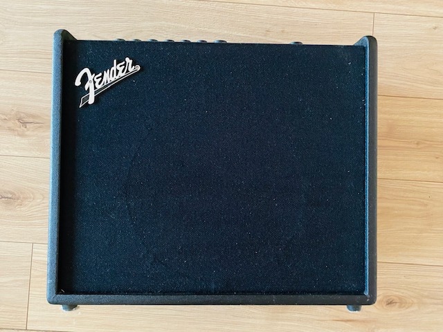 Prodám toto modelingové kombo Fender Mustang GT100