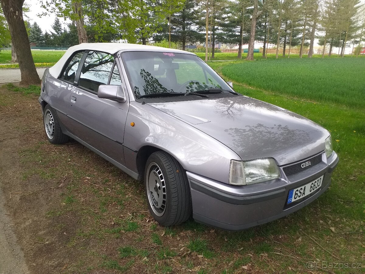 Opel Kadett 2.0 GSI