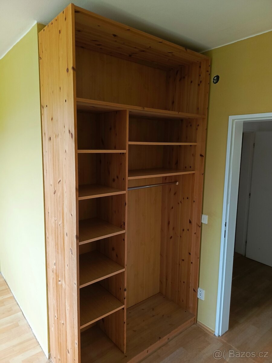 Skříně IKEA 3kusy