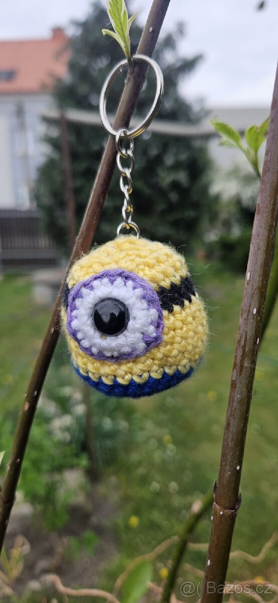 Mimoň
