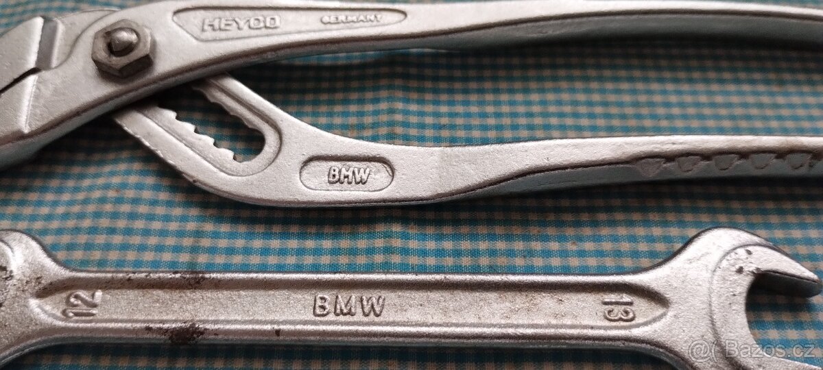 BMW nářadí z výbavy k motorce,nebo autu
