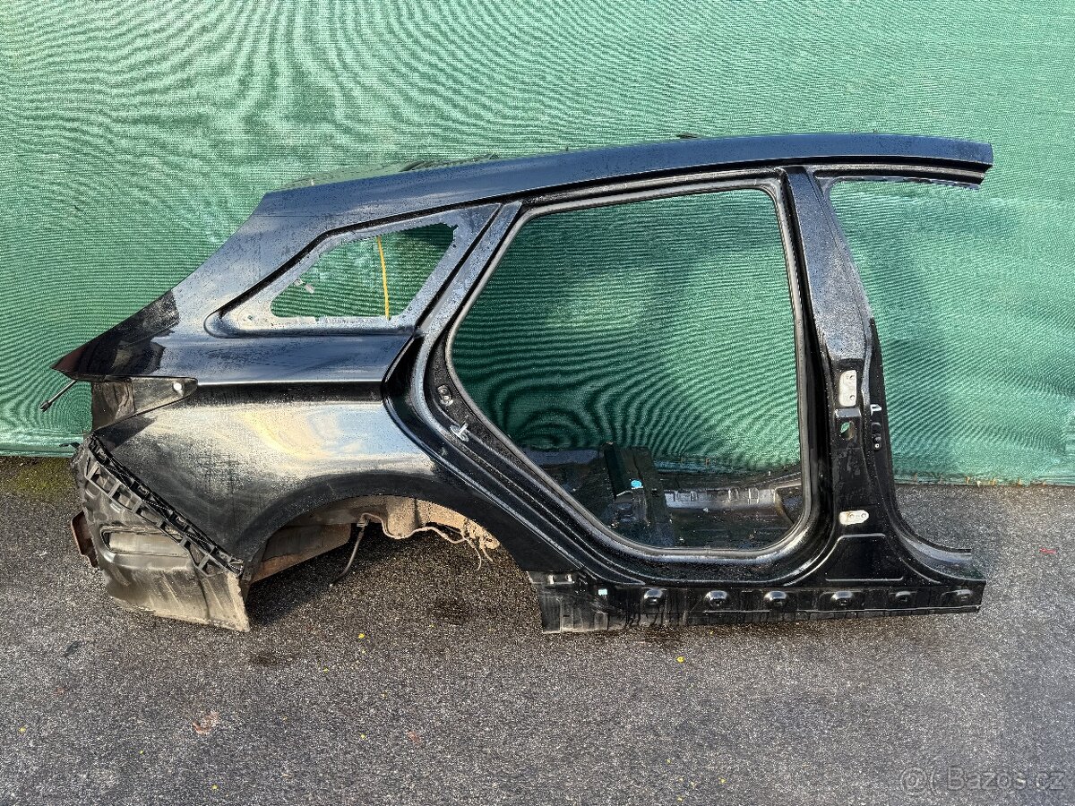 ZADNÍ PRAVÁ BOČNIE HYUNDAI I40 KOMBI