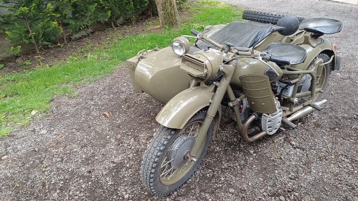 Dněpr K750