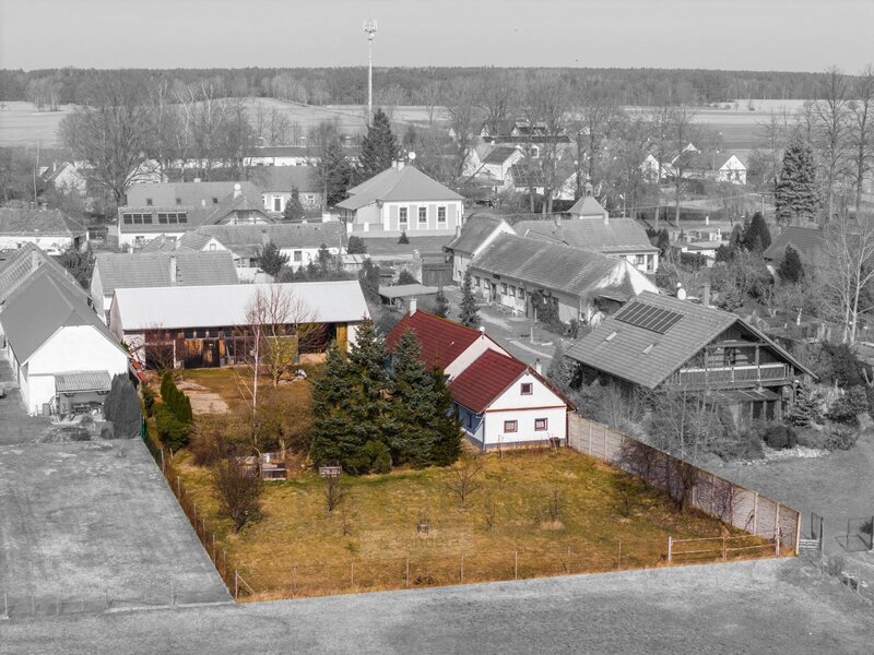 Rodinný dům (152 m²) s pozemkem 2004 m²