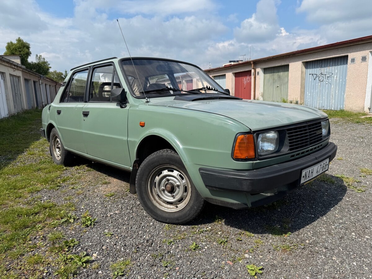 Škoda 105 L rv 1987, 11500km, STK 6/27