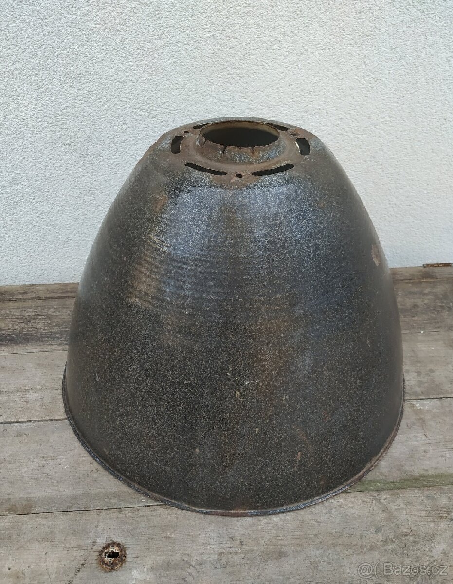 Starý smaltovaný širm