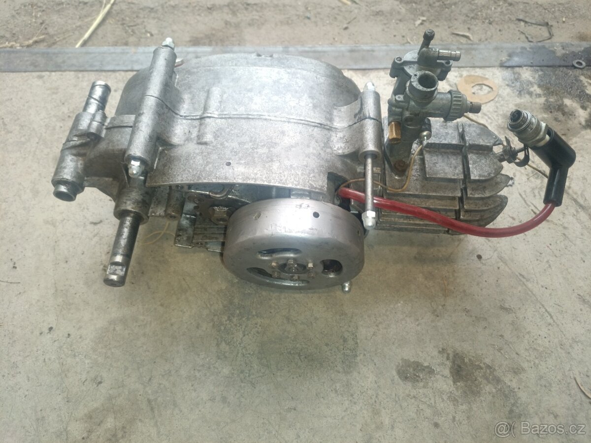 Motot Jaweta jawetta 551 sport