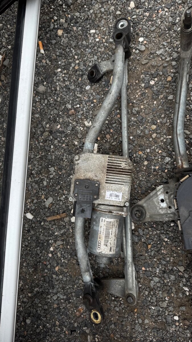 Motorek stěračů přední 8K1955119 AUDI A4