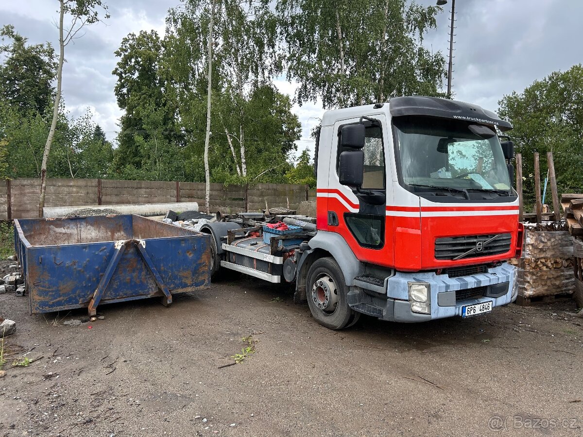 Volvo FL L 240 - Nosič Kontejneru