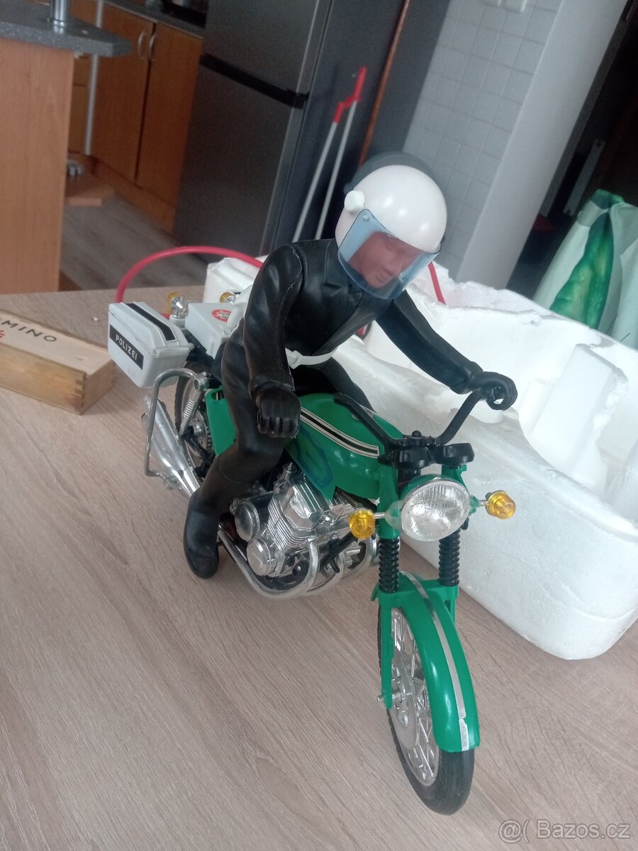 Prodám sběratelský model motorku Honda