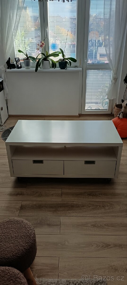 tv stolek Besta Jágra Ikea