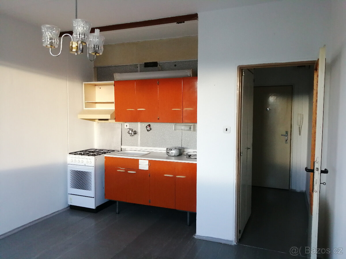 Pronájem bytu 1+KK, Ústí nad Orlicí, ul. Heranova