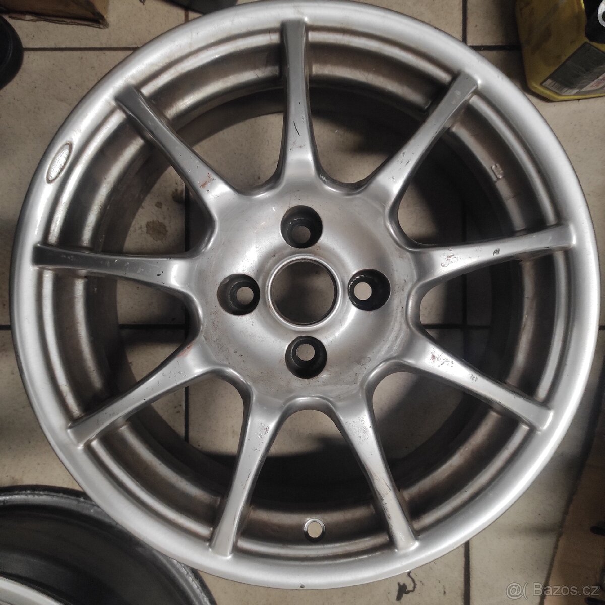 R16 4x100