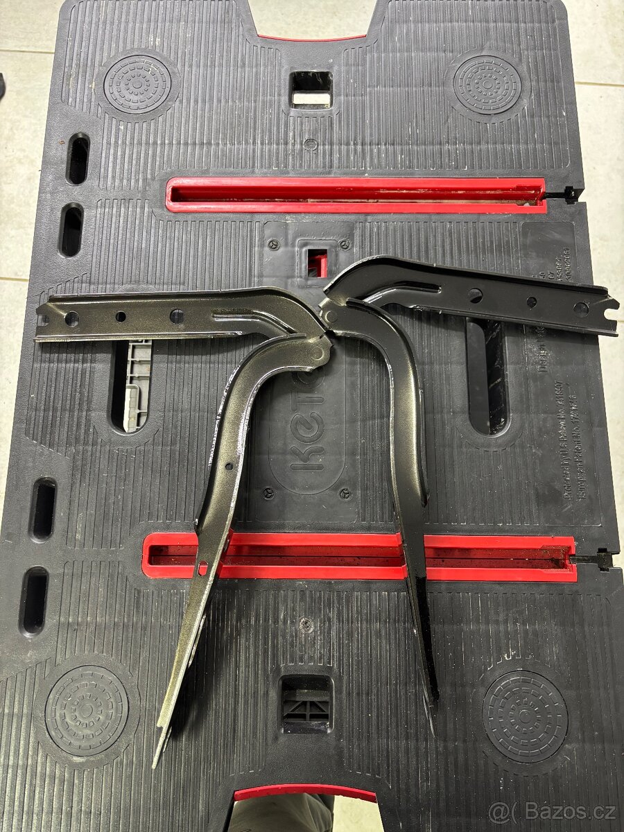 Panty kapoty T-cross