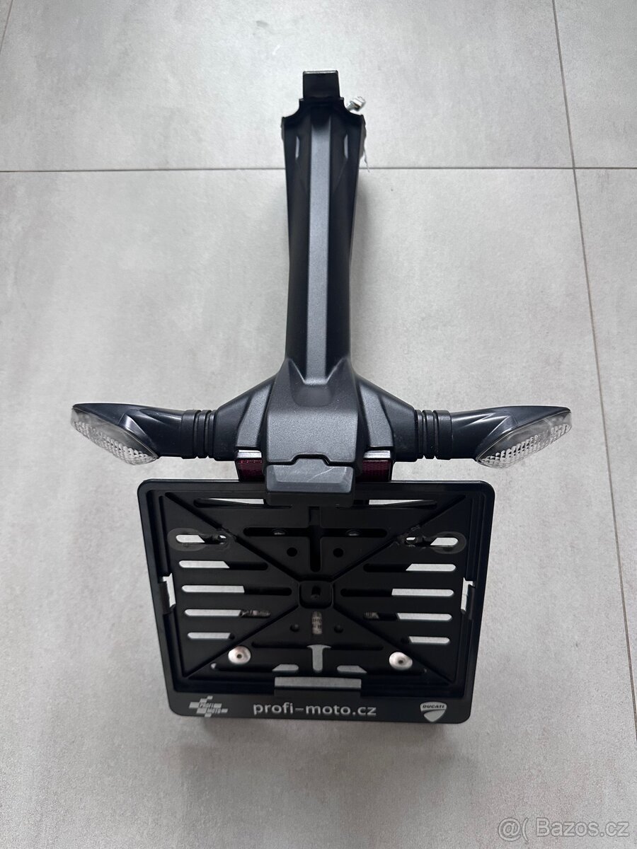 Ducati Streetfighter V4 - držák RZ