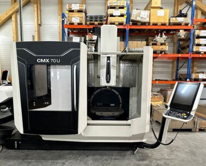 Obráběcí centra - vertikální CMX 70 U