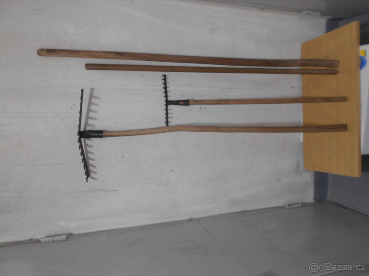 Zahradnické nářadí.