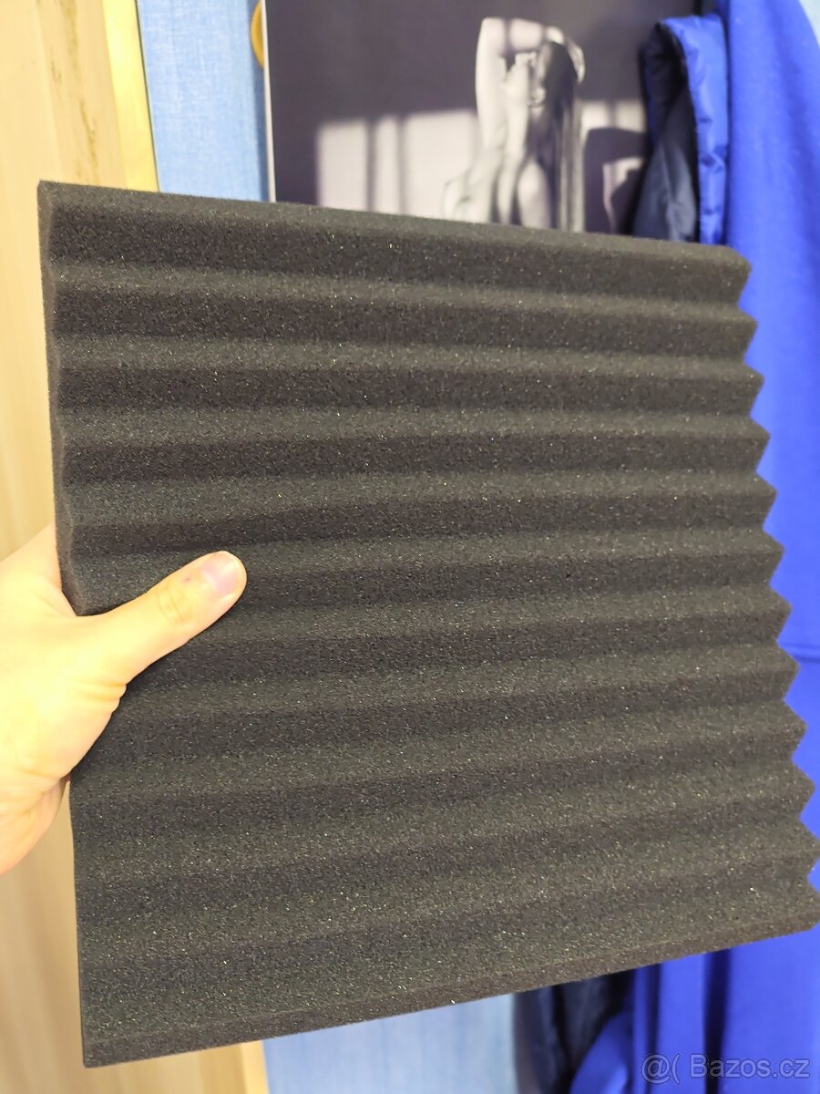 Akustická pěna cca 80ks