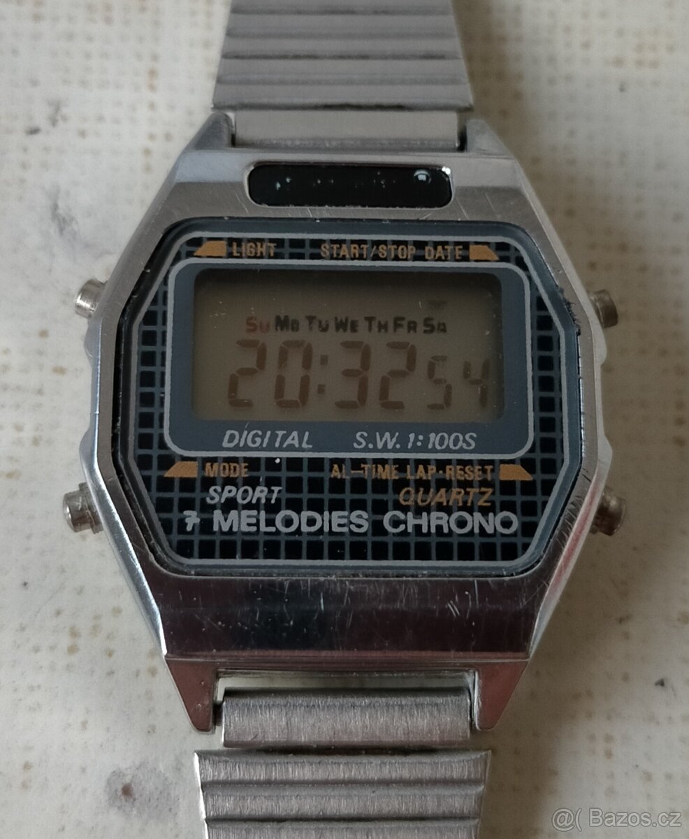 Hezké retro dámské digitálky Kessel