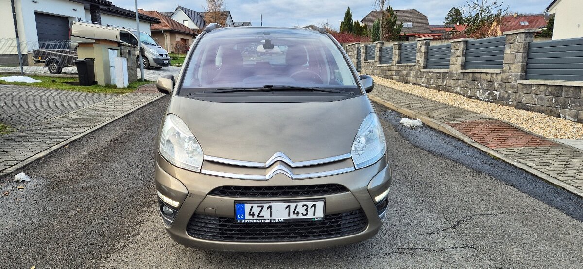 Citroen C4 Picasso 1.6i 16V 88Kw 61 740km TZ 7míst nové v ČR