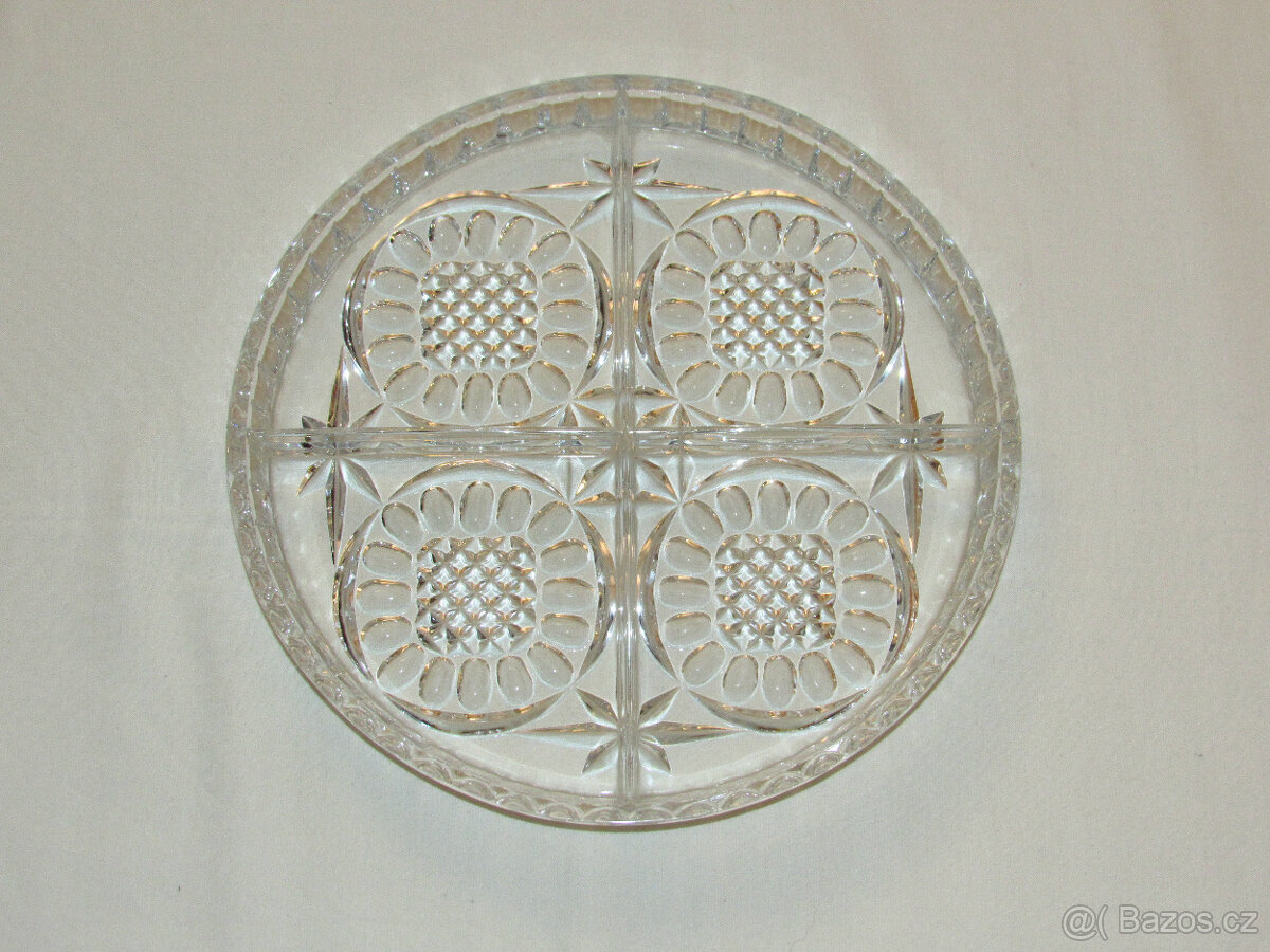 Skleněný broušený talíř 4dílný