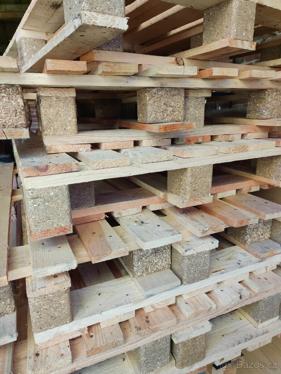 Dřevěné palety