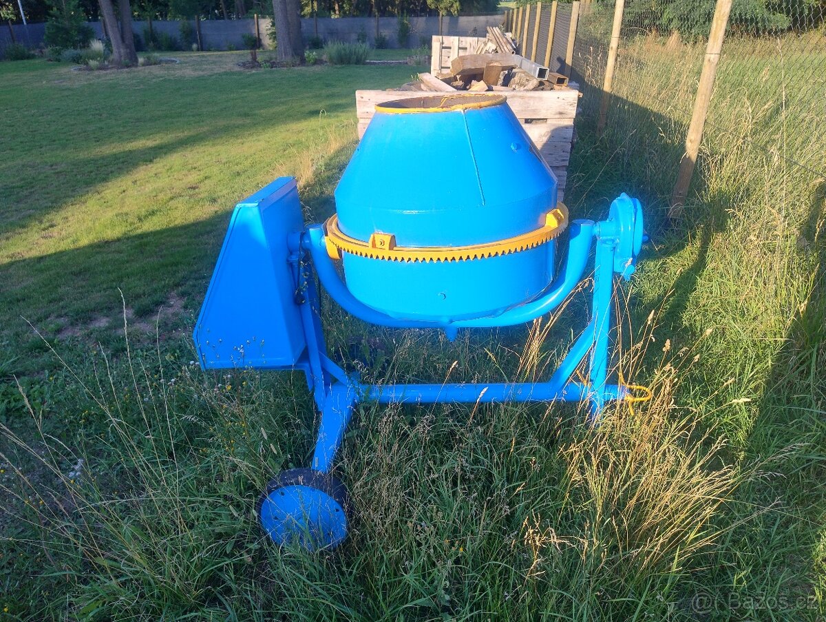 Míchačka AGRO-WIKT BWA 200 l 230 V