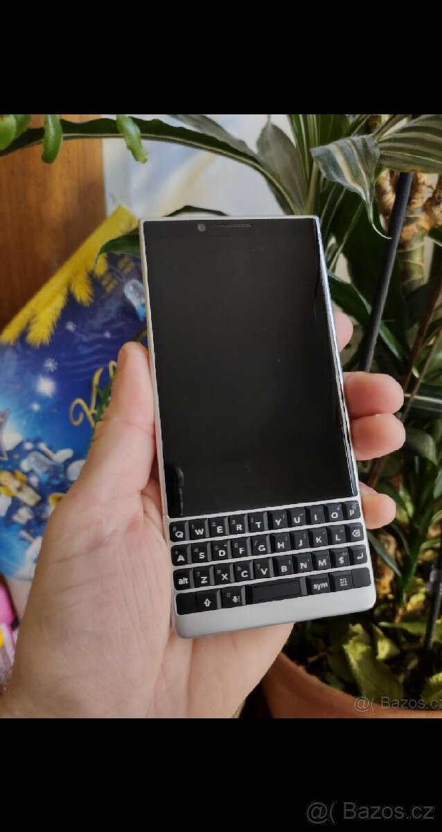 BlackBerry Key2 Silver edition 6/64 gb zánovní