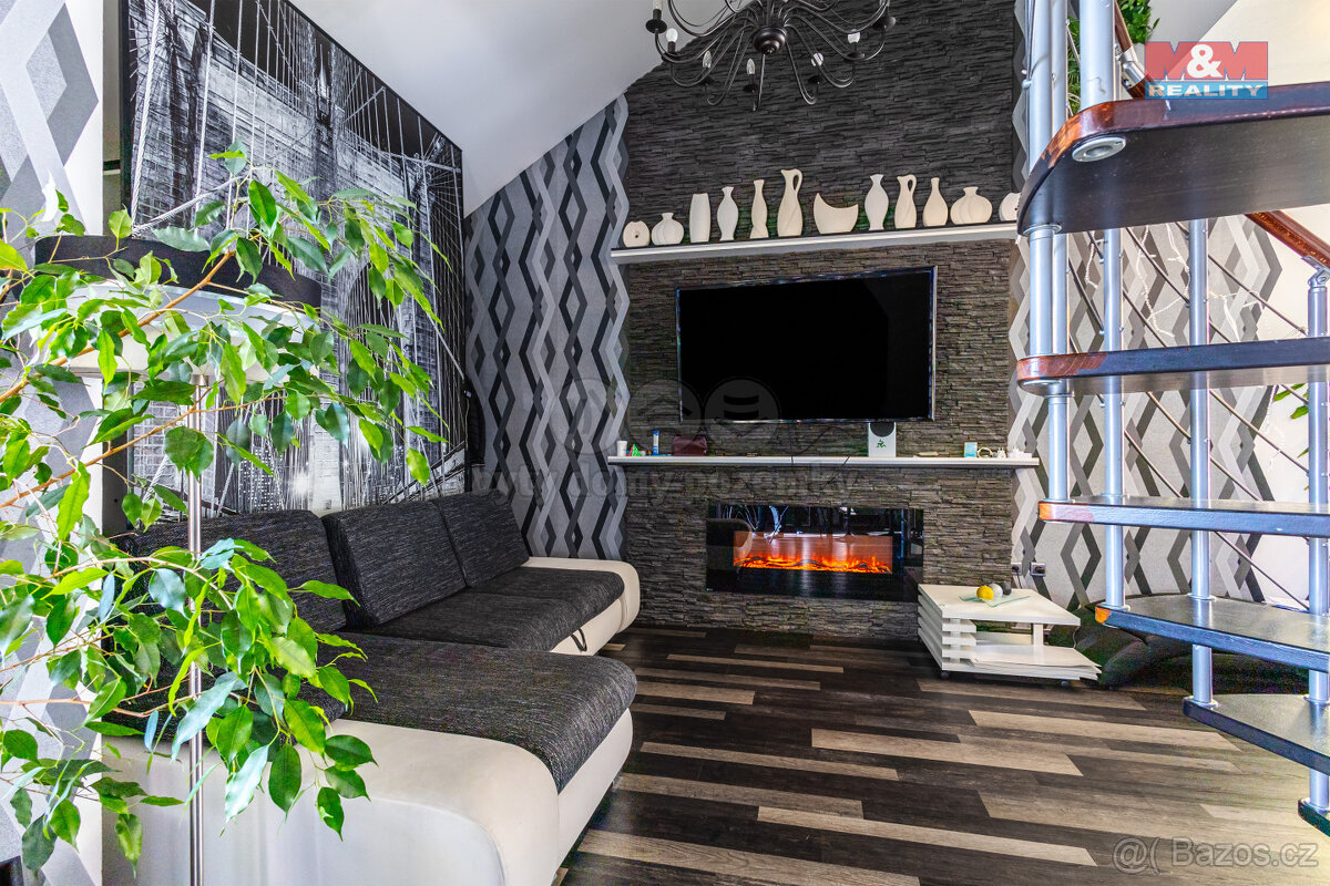 Pronájem atypického bytu 2kk, 90 m², Liberec, ul. Nádvorní
