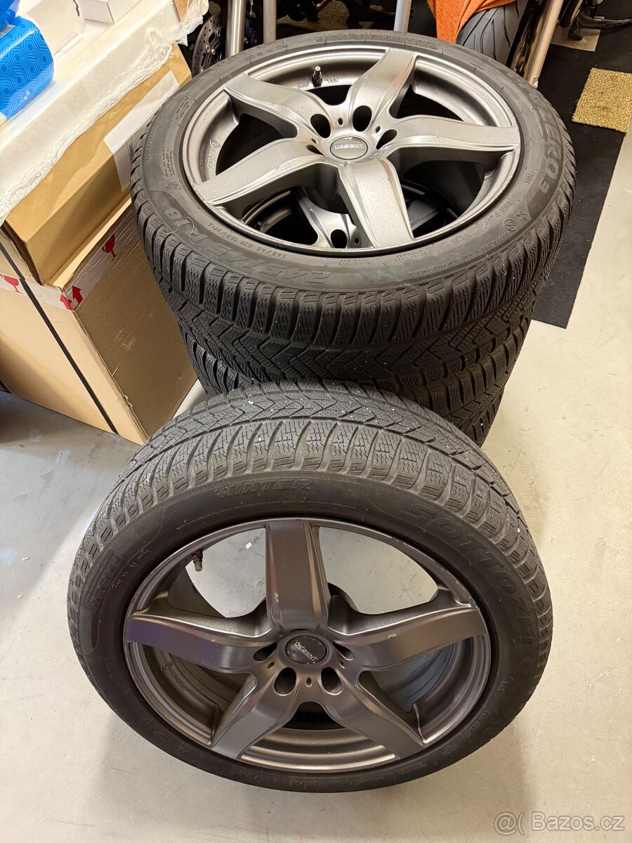 Komplety - Zimní pneumatiky Pirelli 245/45/18 včetně disku.