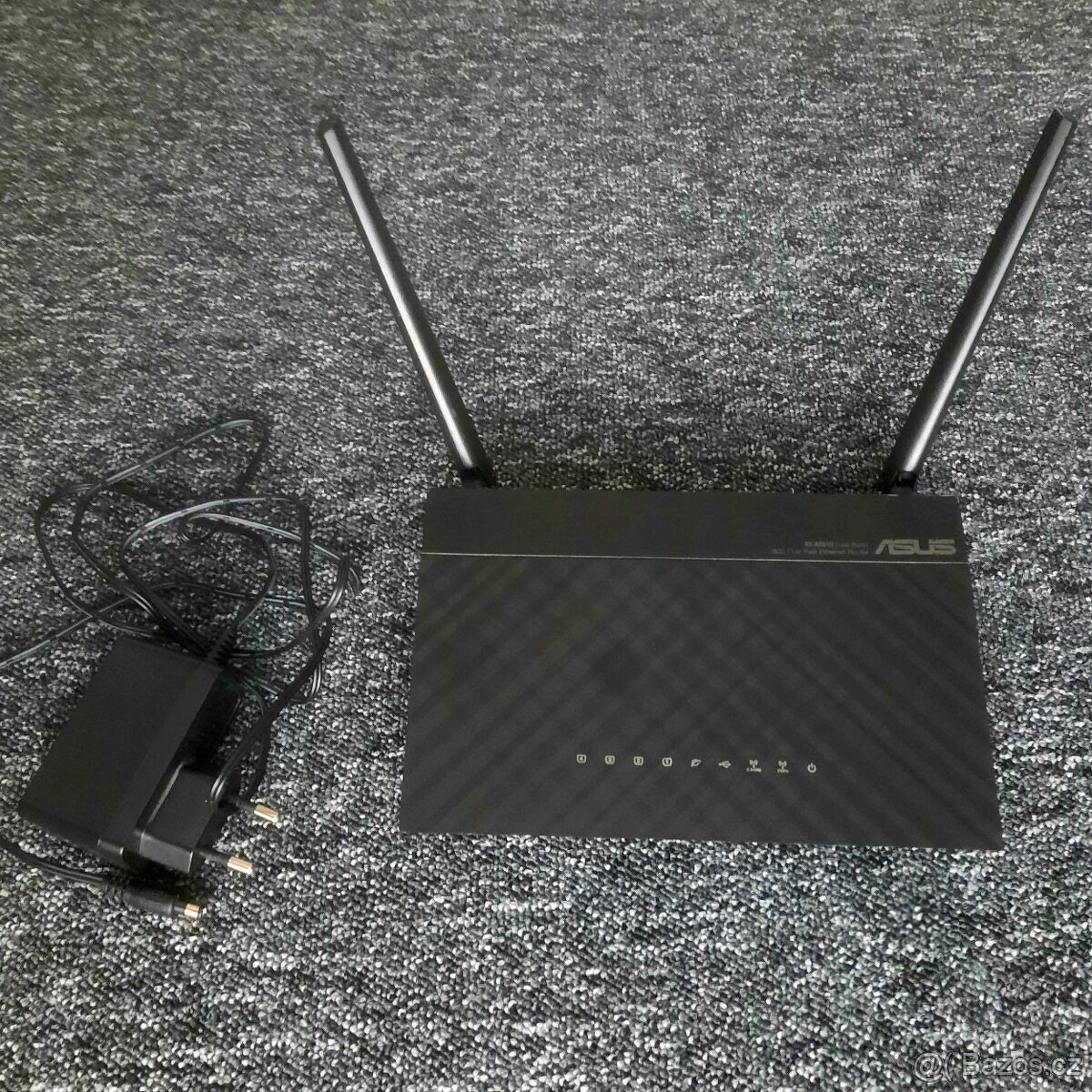 Jako nový Wifi router Asus RT-AC51U - Stabilní a spolehlivý