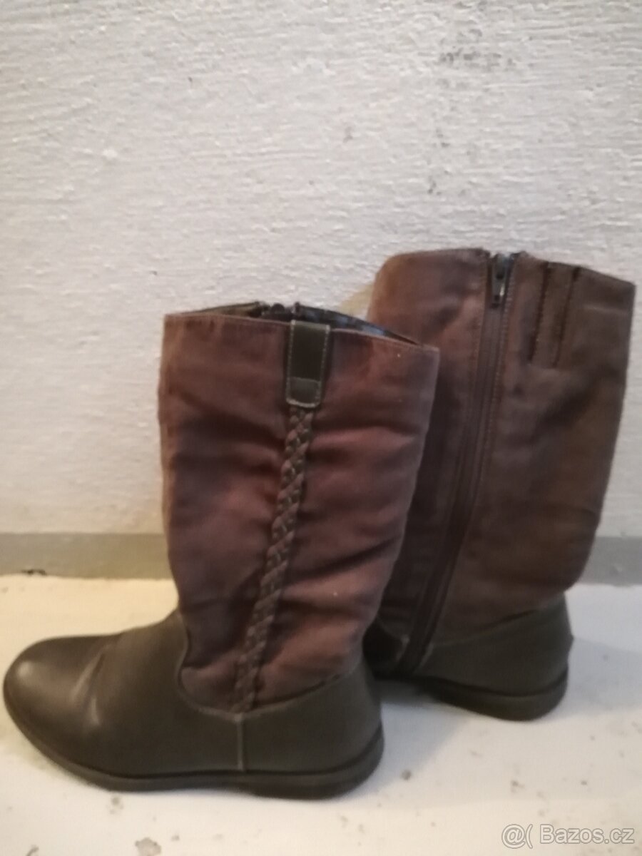 Dívčí kozačky vel. 37