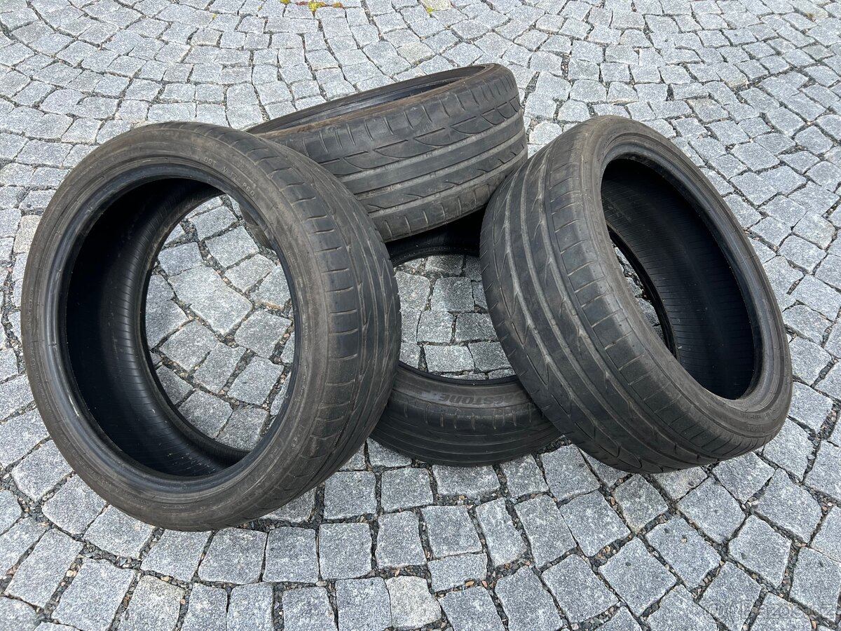 Pneu Bridgestone Potenza 225/40 R18 92Y