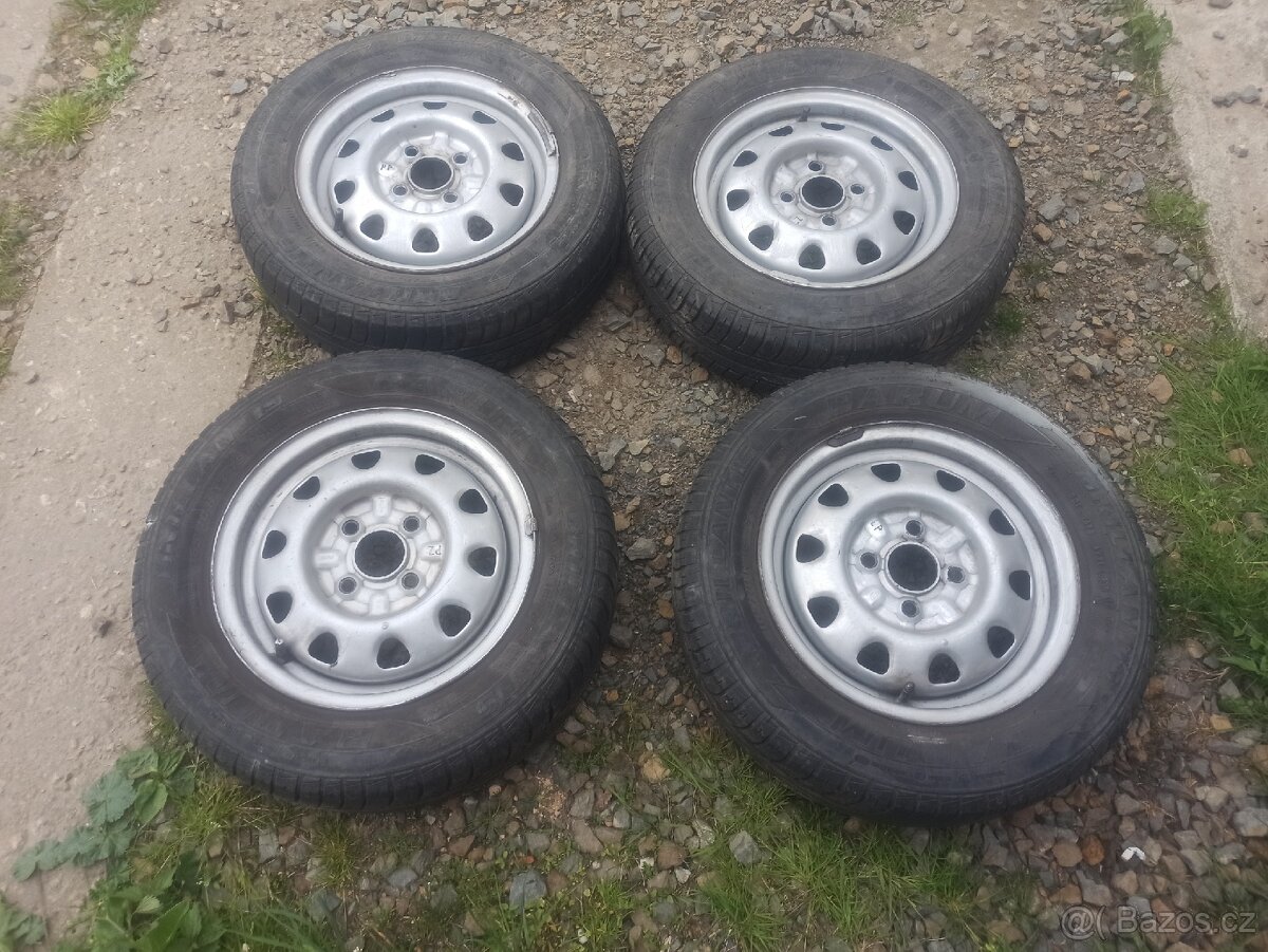 Plecháče 4x100 letní pneu