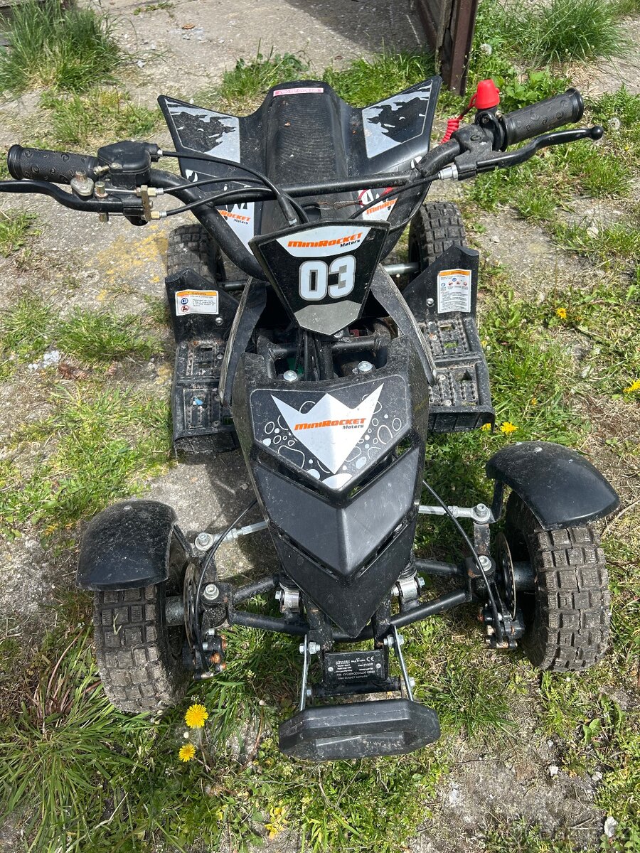 Dětská čtyřkolka
