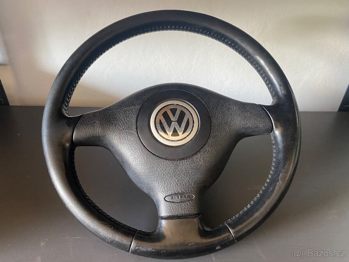 Tříramenný volant Volkswagen