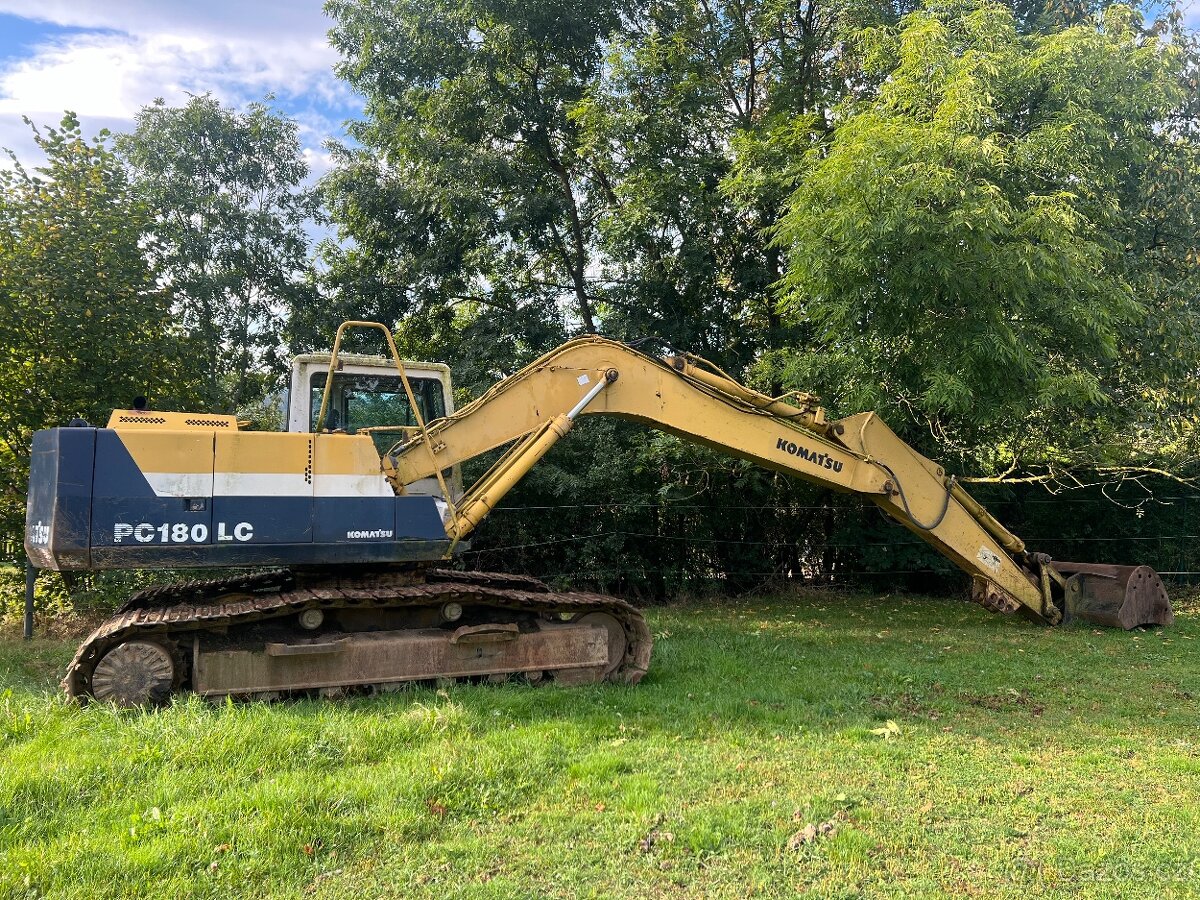 Prodám pásový bagr KOMATSU