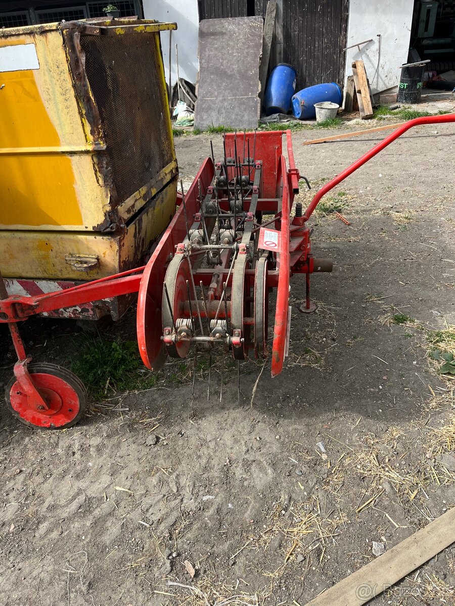 Obraceč, nahrabovak na seno SO 160 za MF