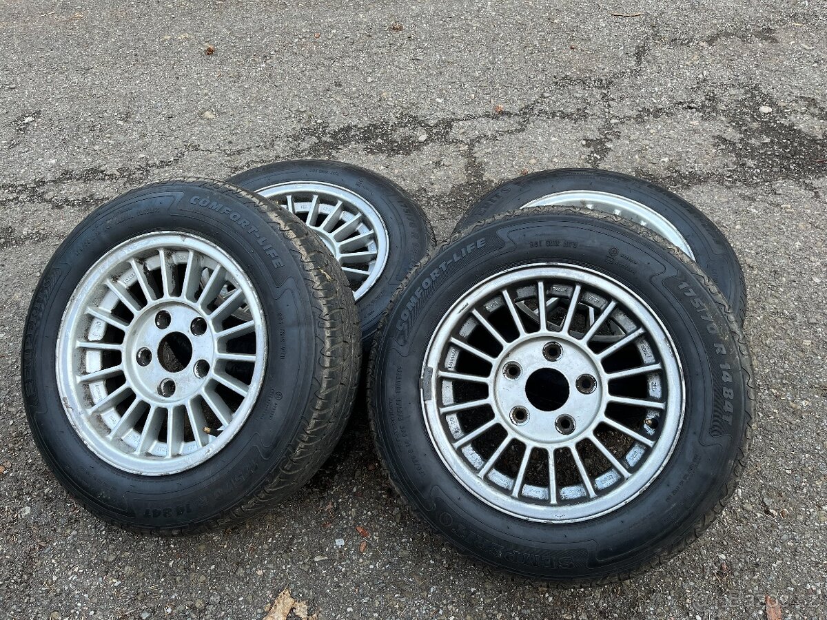 Alu kola BMW INTRA 5X120 ET21 6XJ14 + pneu Semperit