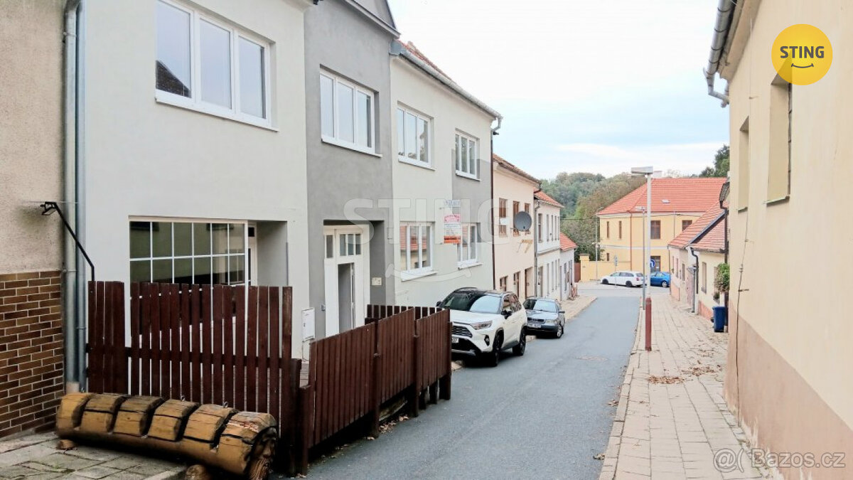 Pronájem obchodního prostoru v Moravském Krumlově – , 130921